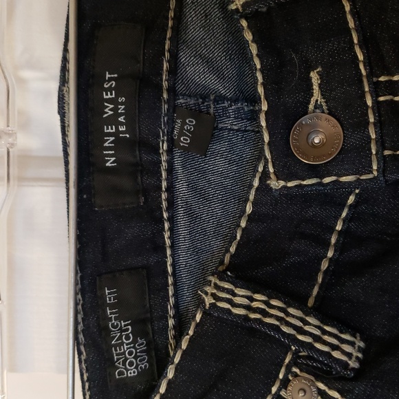 NWT Nine West Size 10 boot cut date night jeans - Picture 3 of 5